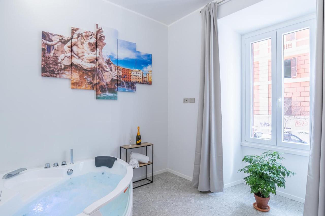 White Home Suite And Rooms Roma Esterno foto