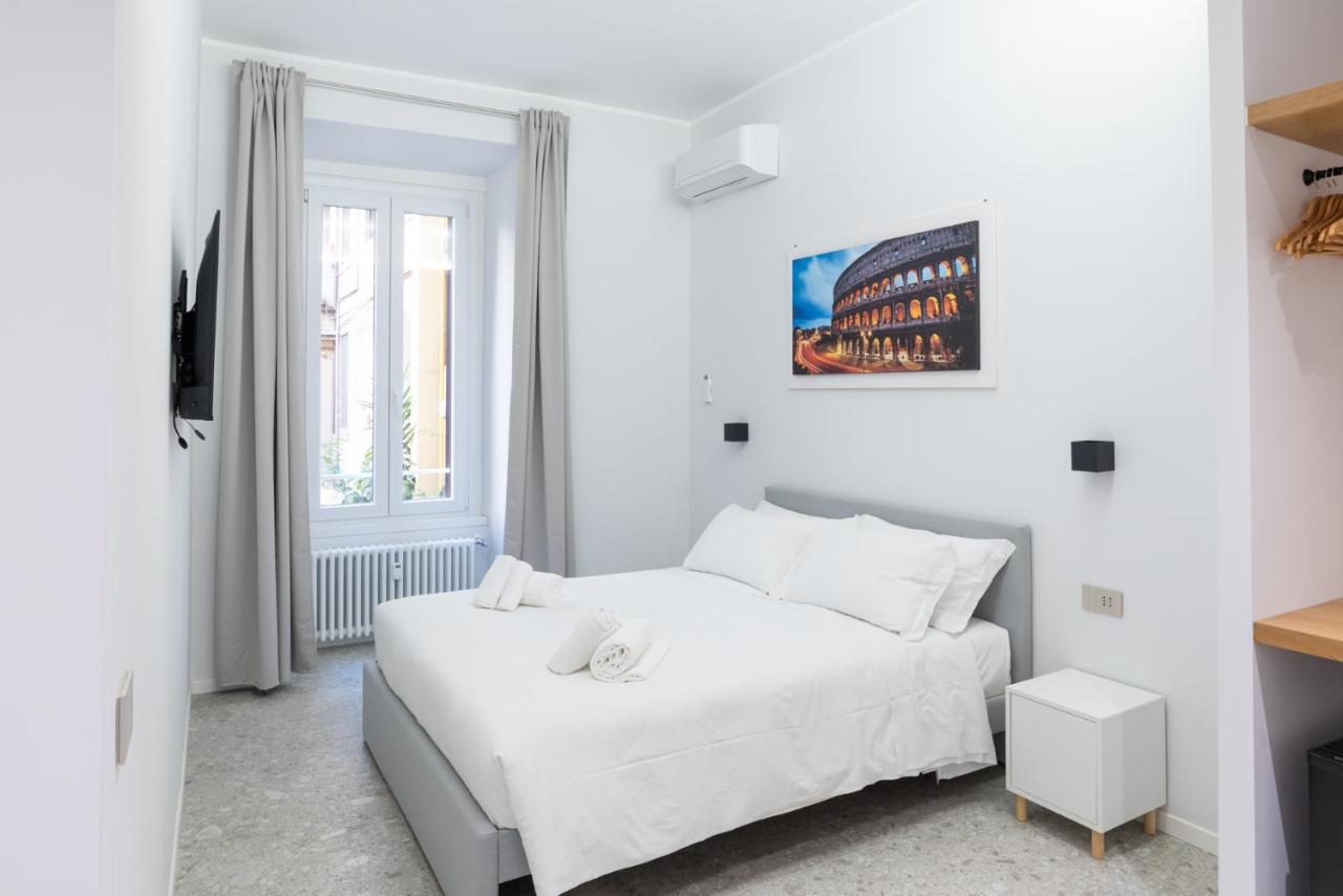 White Home Suite And Rooms Roma Esterno foto